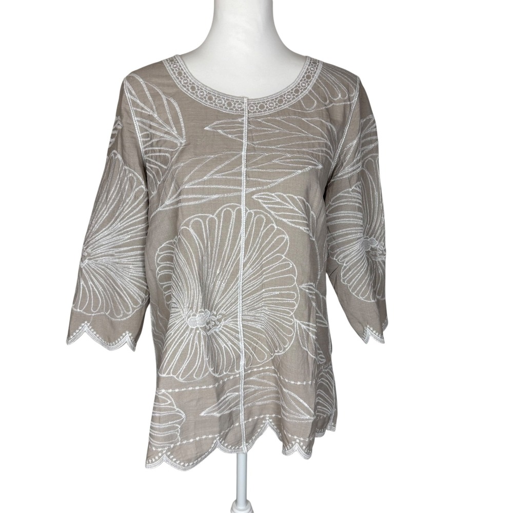 Chicos Mushroom Color Enlarged Floral Artisan Popover Embroidered Top Size 1 New